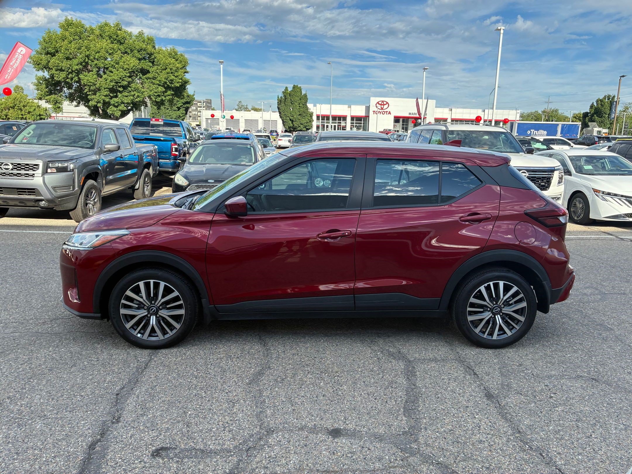 Certified 2024 Nissan Kicks SV FWD image 10