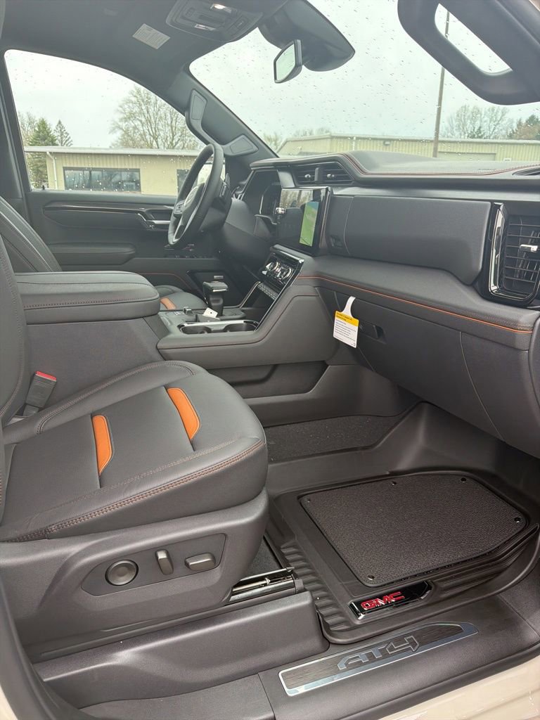 New 2026 GMC Sierra 1500 AT4 w/ LPO, Black Badging Package image 24