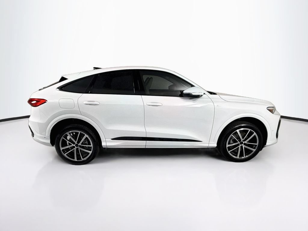 New 2026 Audi Q5 Premium Plus AWD/4WD image 4