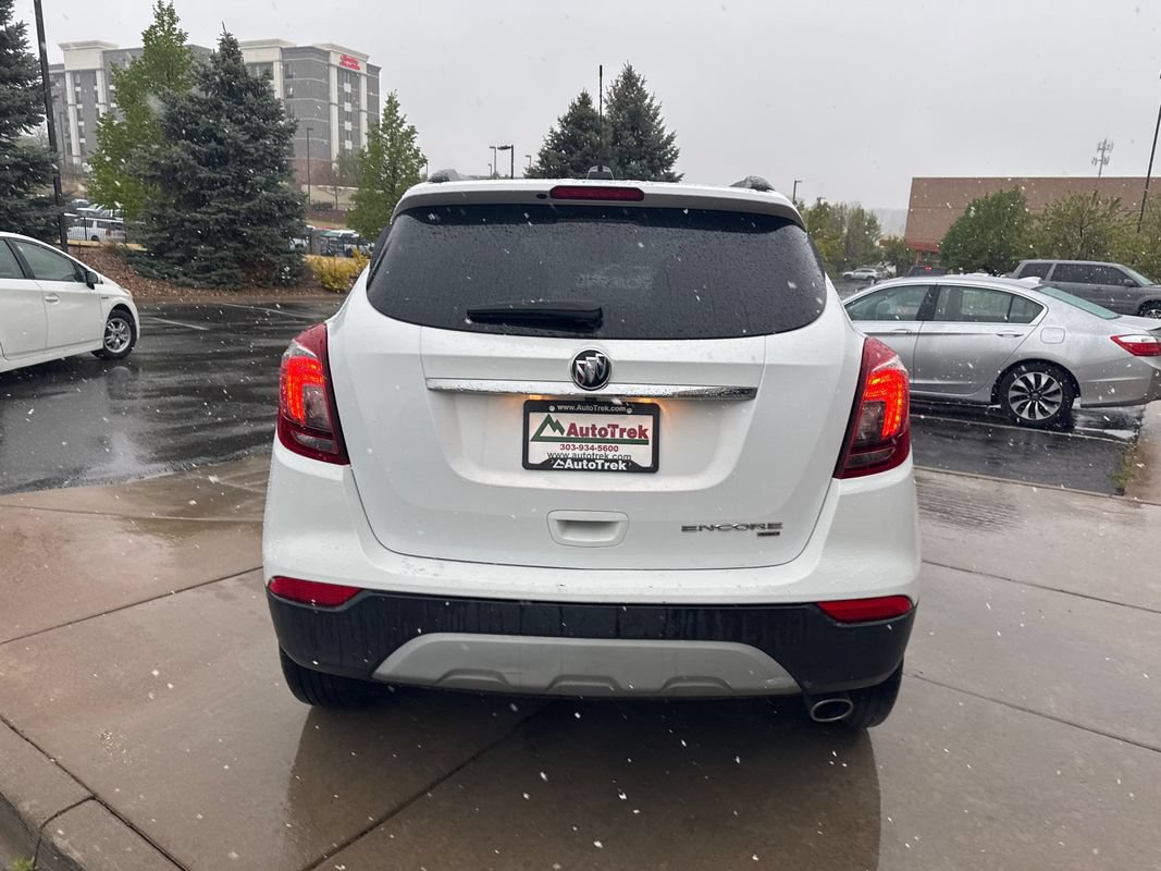 Used 2021 Buick Encore Preferred AWD/4WD image 7