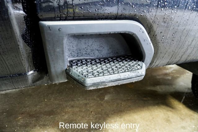 Used 2024 GMC Sierra 2500 Pro w/ Fleet Convenience Package image 7