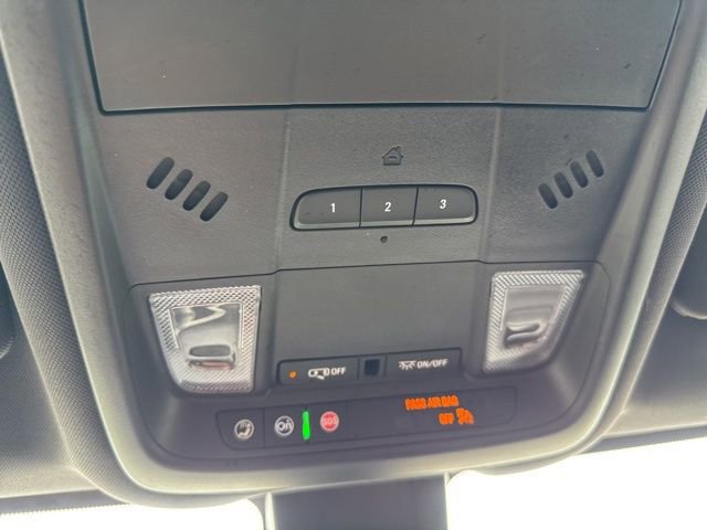 Used 2024 Chevrolet Equinox Premier w/ Redline Edition FWD image 16