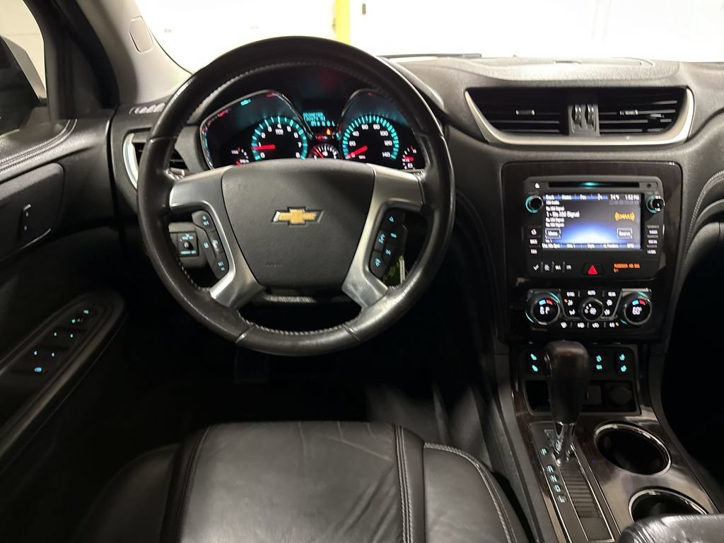 Used 2015 Chevrolet Traverse LT FWD image 11