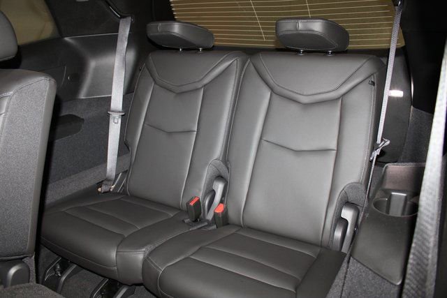 New 2025 Cadillac XT6 Luxury image 10