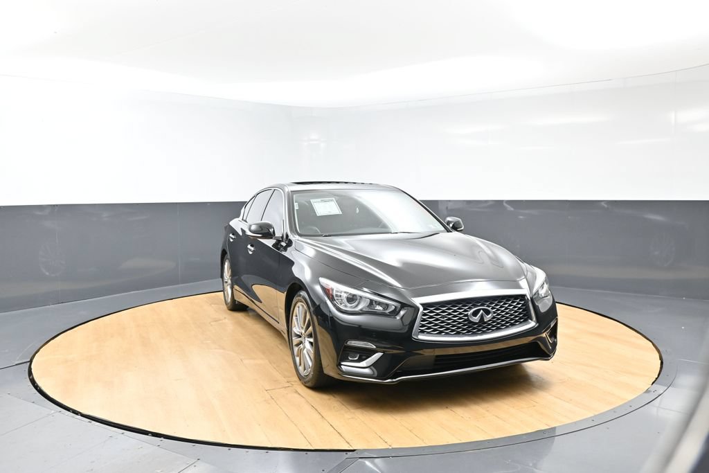 Used 2022 INFINITI Q50 Luxe w/ Cargo Package RWD image 5