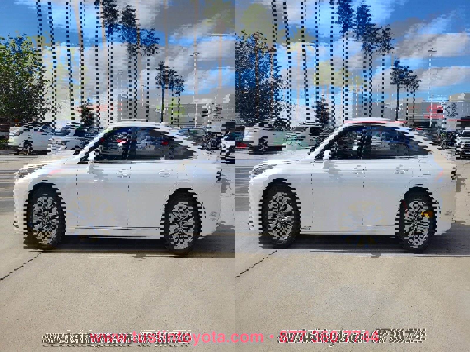 Certified 2022 Toyota Mirai XLE w/ Advanced Technology Package image 7