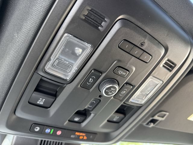 Used 2023 GMC Yukon AT4 w/ AT4 Premium Plus Package AWD/4WD image 34
