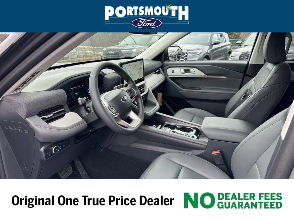 New 2025 Ford Explorer Active w/ Active Comfort Package image 2