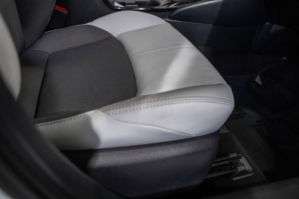 Used 2023 Toyota Corolla XSE image 30