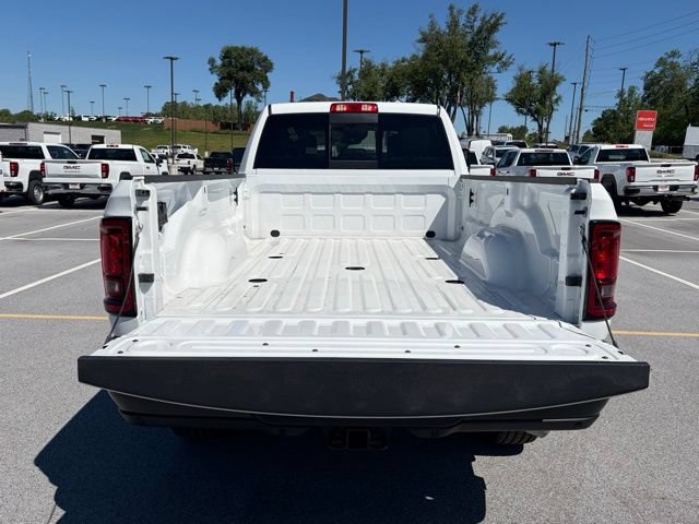 New 2026 RAM 3500 Tradesman AWD/4WD image 7