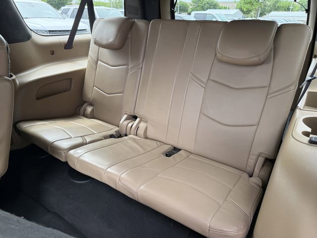 Used 2019 Cadillac Escalade ESV Platinum RWD image 29