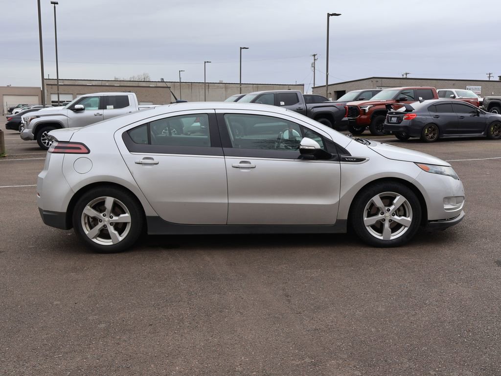 Used 2013 Chevrolet Volt Premium w/ Premium Trim Package image 7
