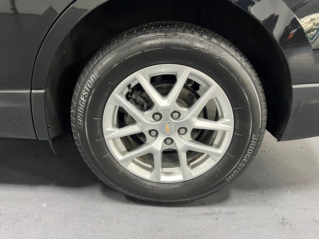 Used 2023 Chevrolet Equinox LT w/ Driver Convenience Package image 19