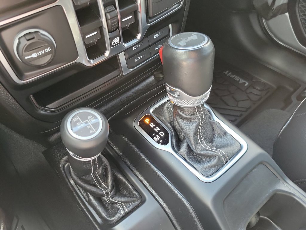 Used 2021 Jeep Wrangler Unlimited Sahara w/ Safety Group AWD/4WD image 16