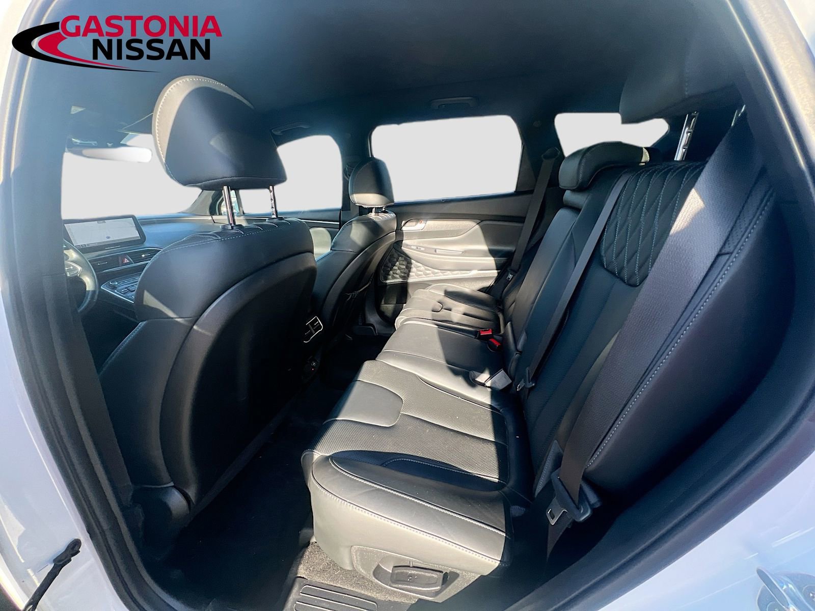 Used 2023 Hyundai Santa Fe Calligraphy image 33