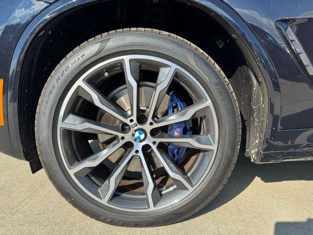 Used 2023 BMW X4 M40i w/ Premium Package image 4