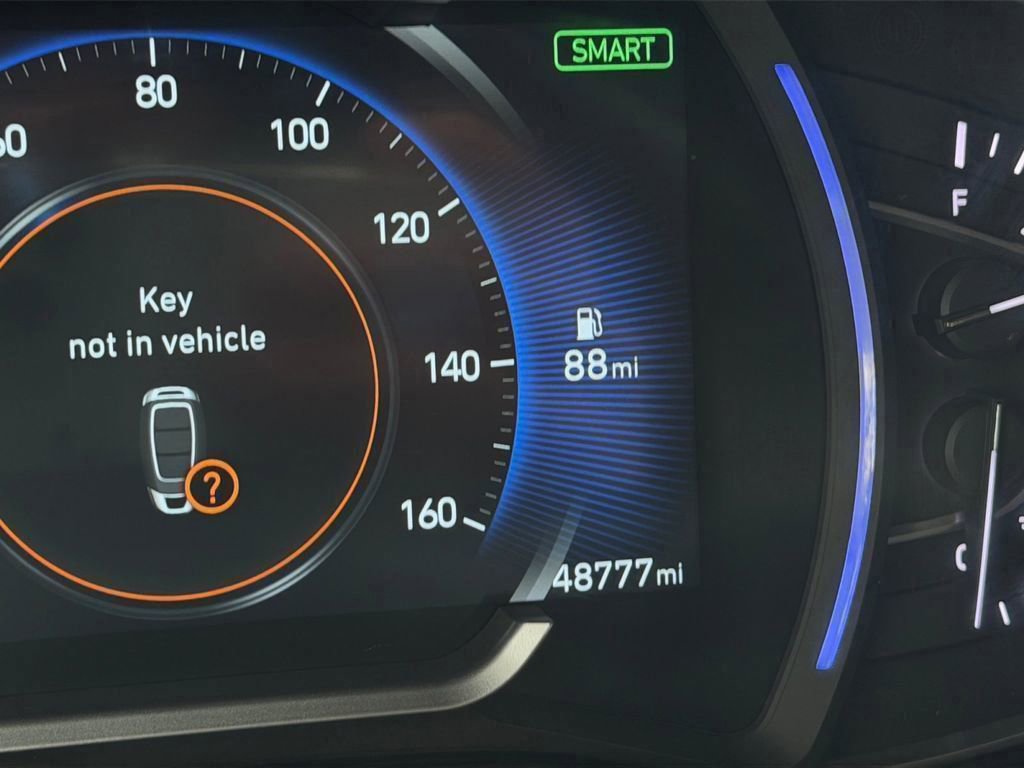 Used 2020 Hyundai Santa Fe SEL image 21