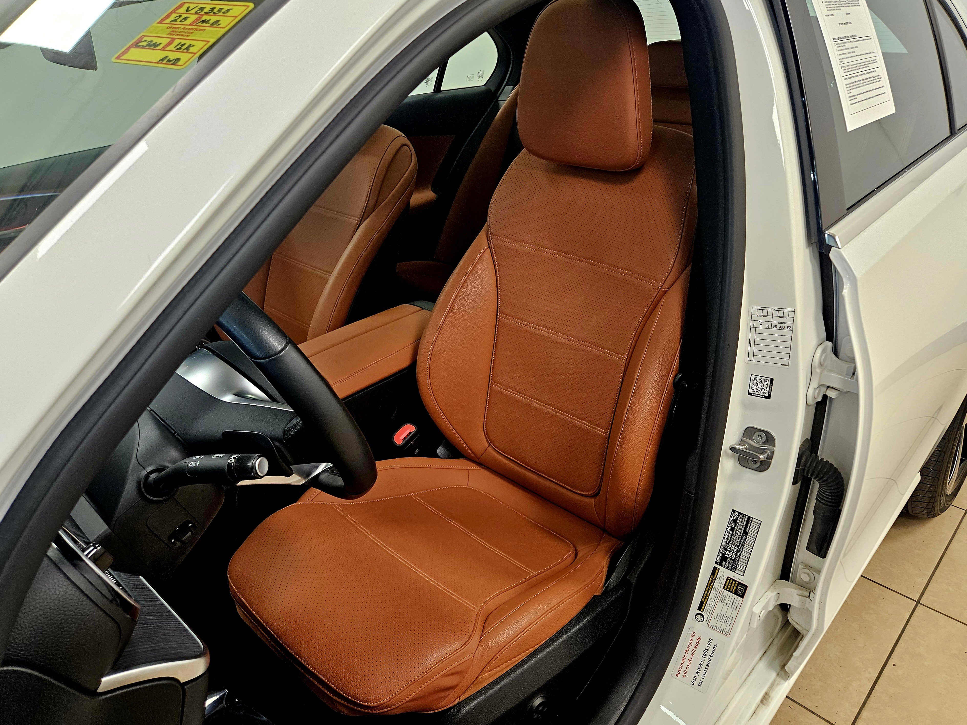 Used 2025 Mercedes-Benz C 300 4MATIC Sedan image 30