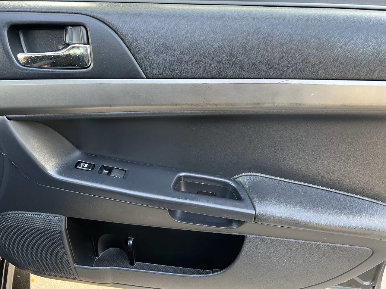 Used 2015 Mitsubishi Lancer ES FWD image 25