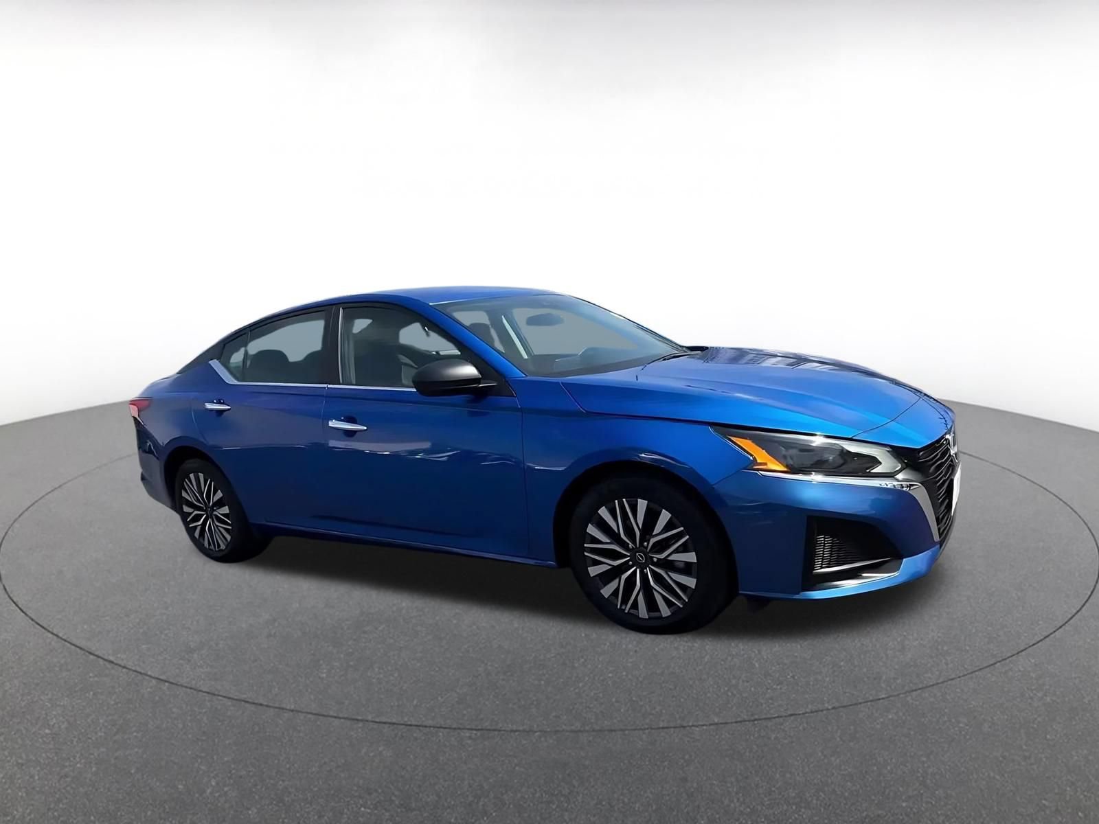 Used 2025 Nissan Altima 2.5 SV FWD video 2