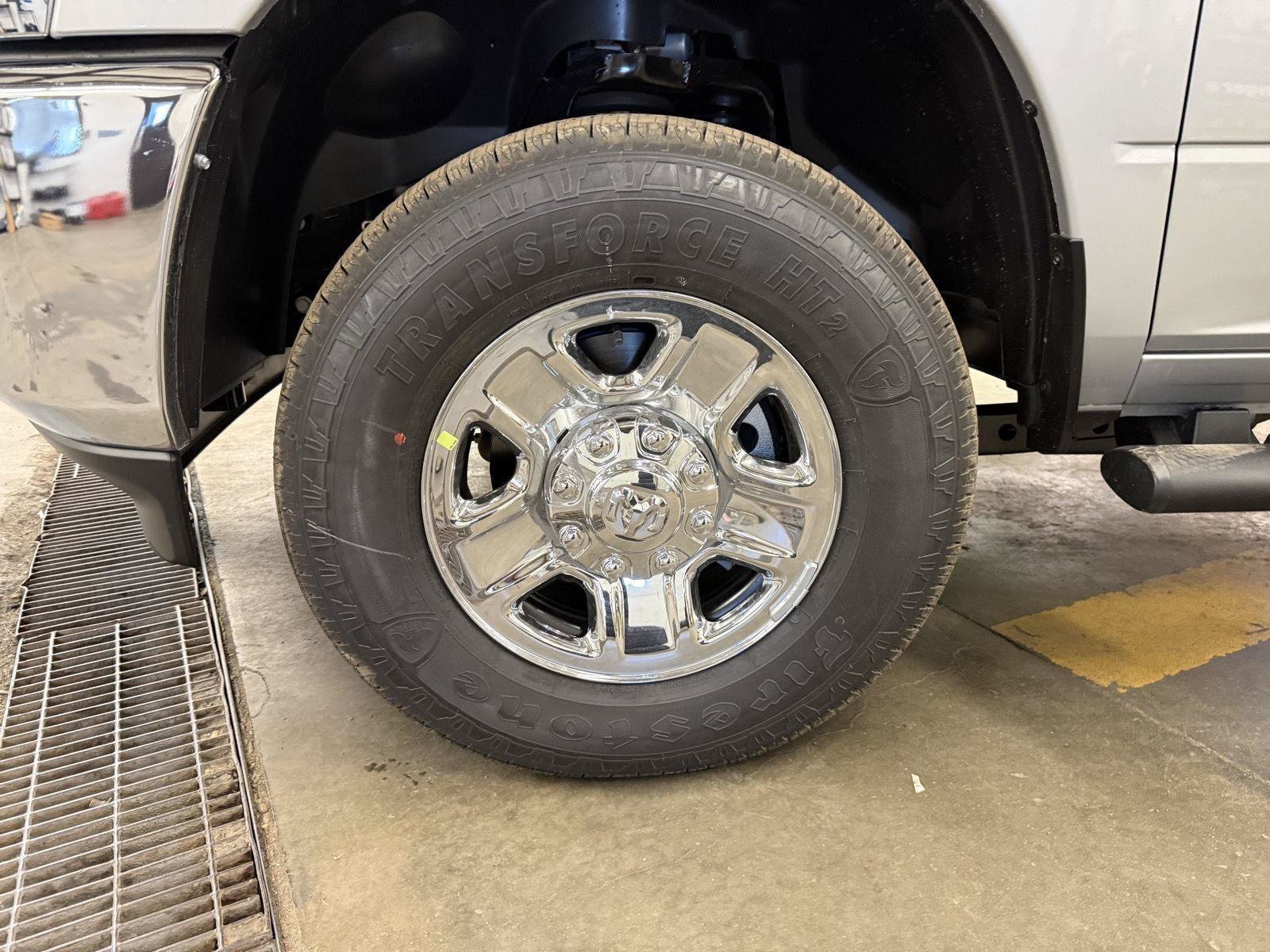 New 2026 RAM 2500 Tradesman AWD/4WD image 43