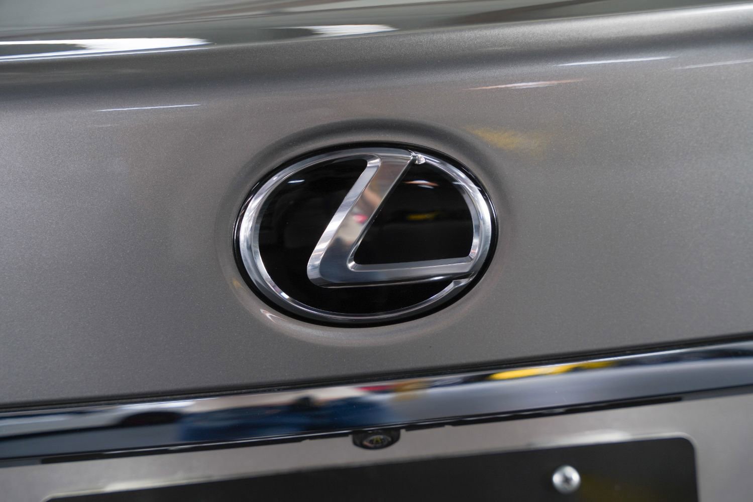 Used 2018 Lexus LS 500 w/ Luxury Package image 20