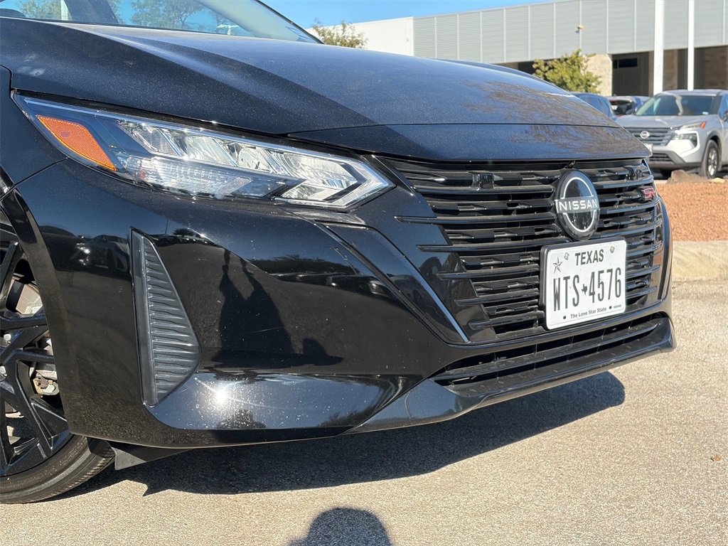 Certified 2025 Nissan Sentra SR w/ SR Premium Package image 3