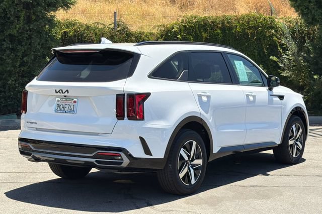 Used 2023 Kia Sorento S w/ Panoramic Sunroof Package FWD image 4