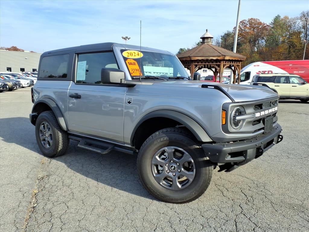 Used 2024 Ford Bronco Big Bend image 3