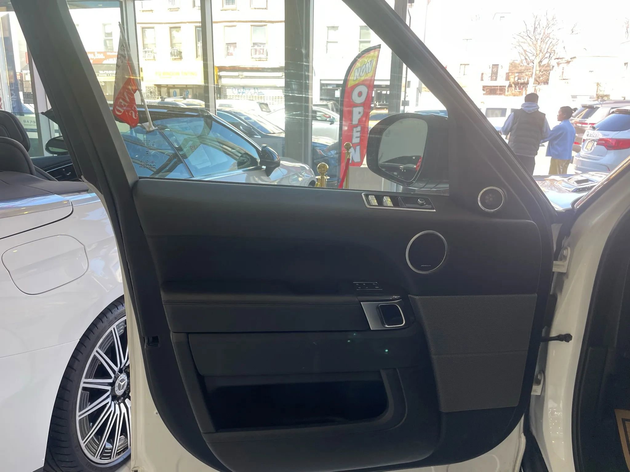 Used 2019 Land Rover Range Rover Sport Supercharged AWD/4WD image 7