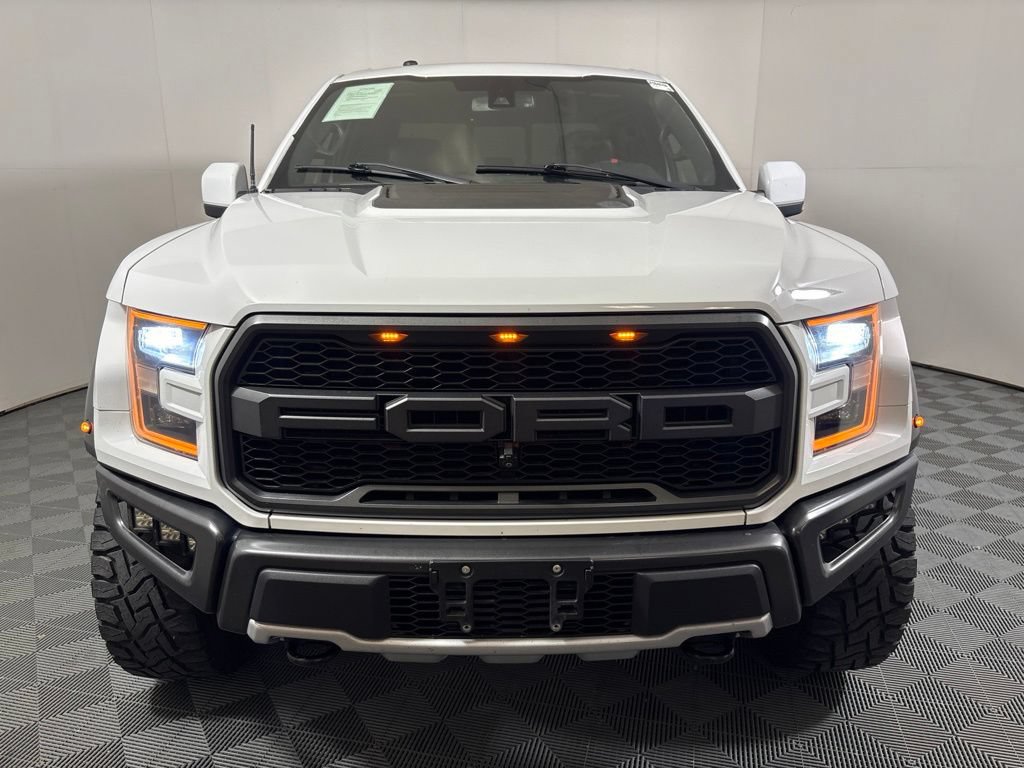 Used 2018 Ford F150 Raptor w/ Equipment Group 802A Luxury AWD/4WD image 3