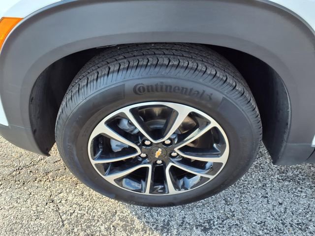 Used 2025 Chevrolet TrailBlazer LT FWD image 39