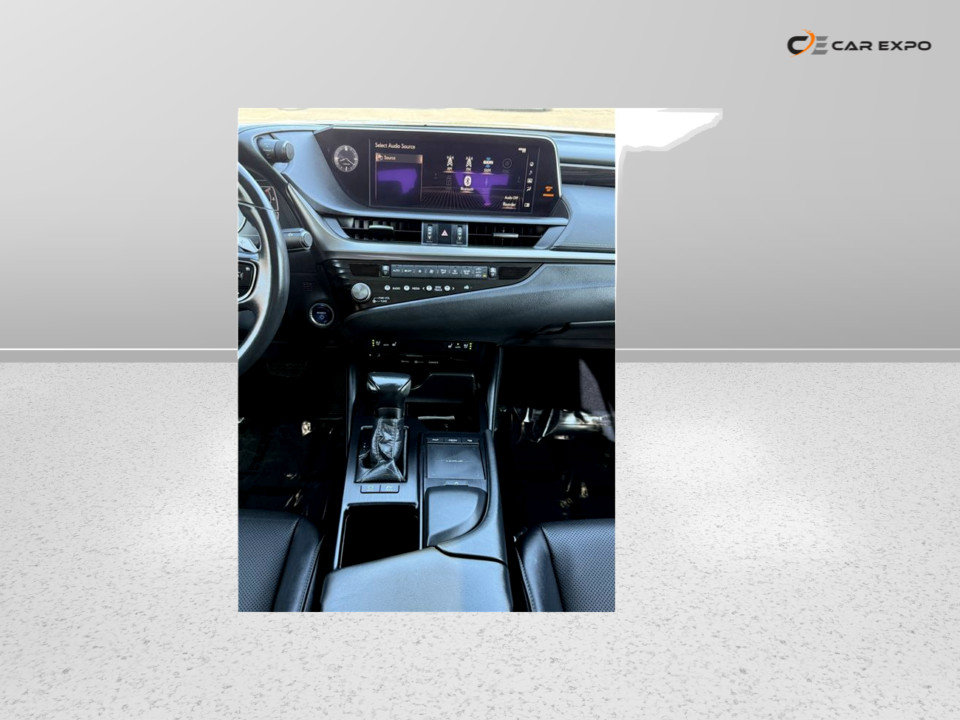 Used 2021 Lexus ES 300h w/ Premium Package image 14