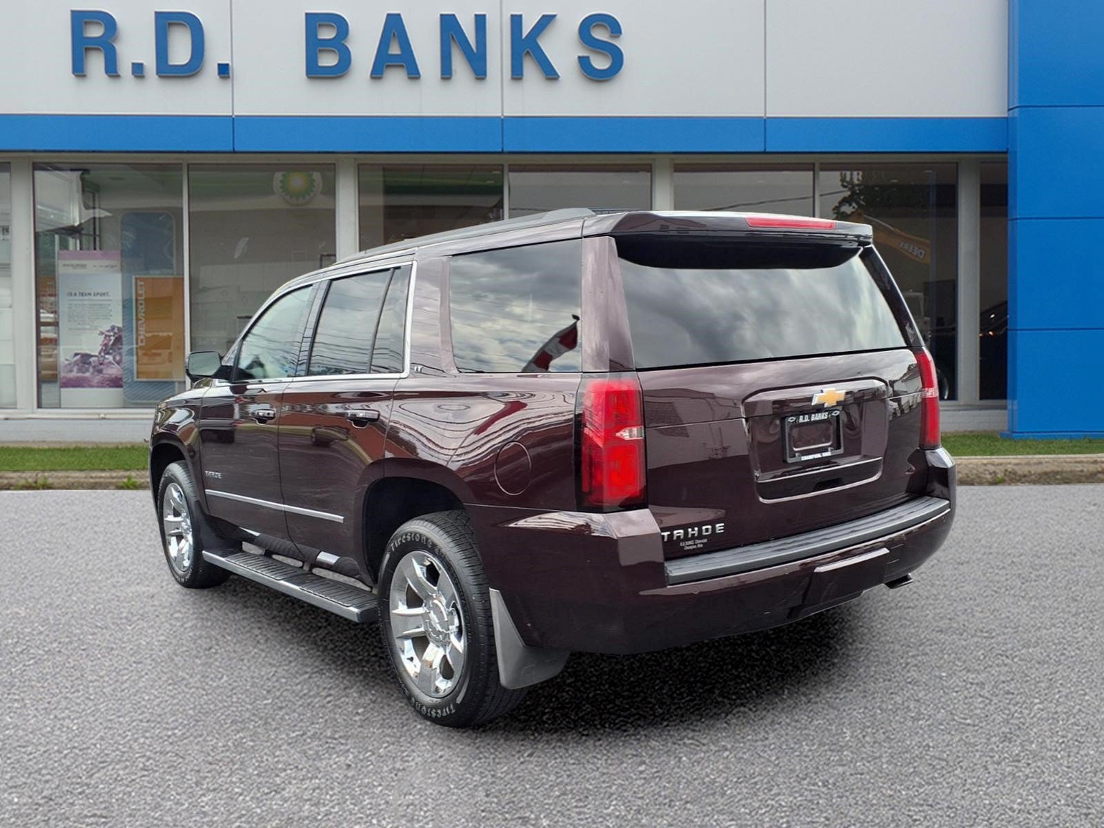 Certified 2017 Chevrolet Tahoe LT w/ LT Signature Package AWD/4WD image 3