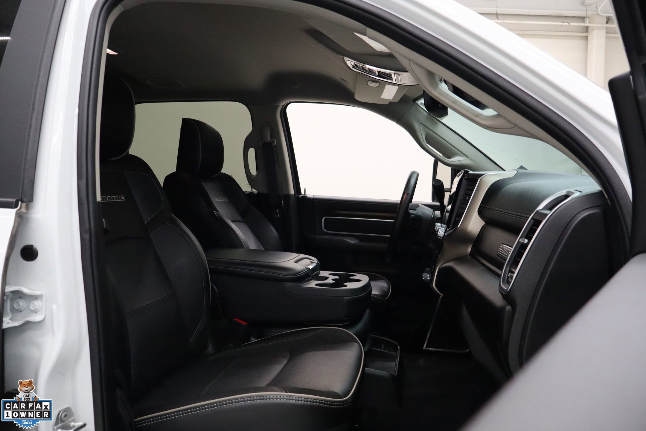 Used 2024 RAM 2500 Laramie w/ Safety Group image 33