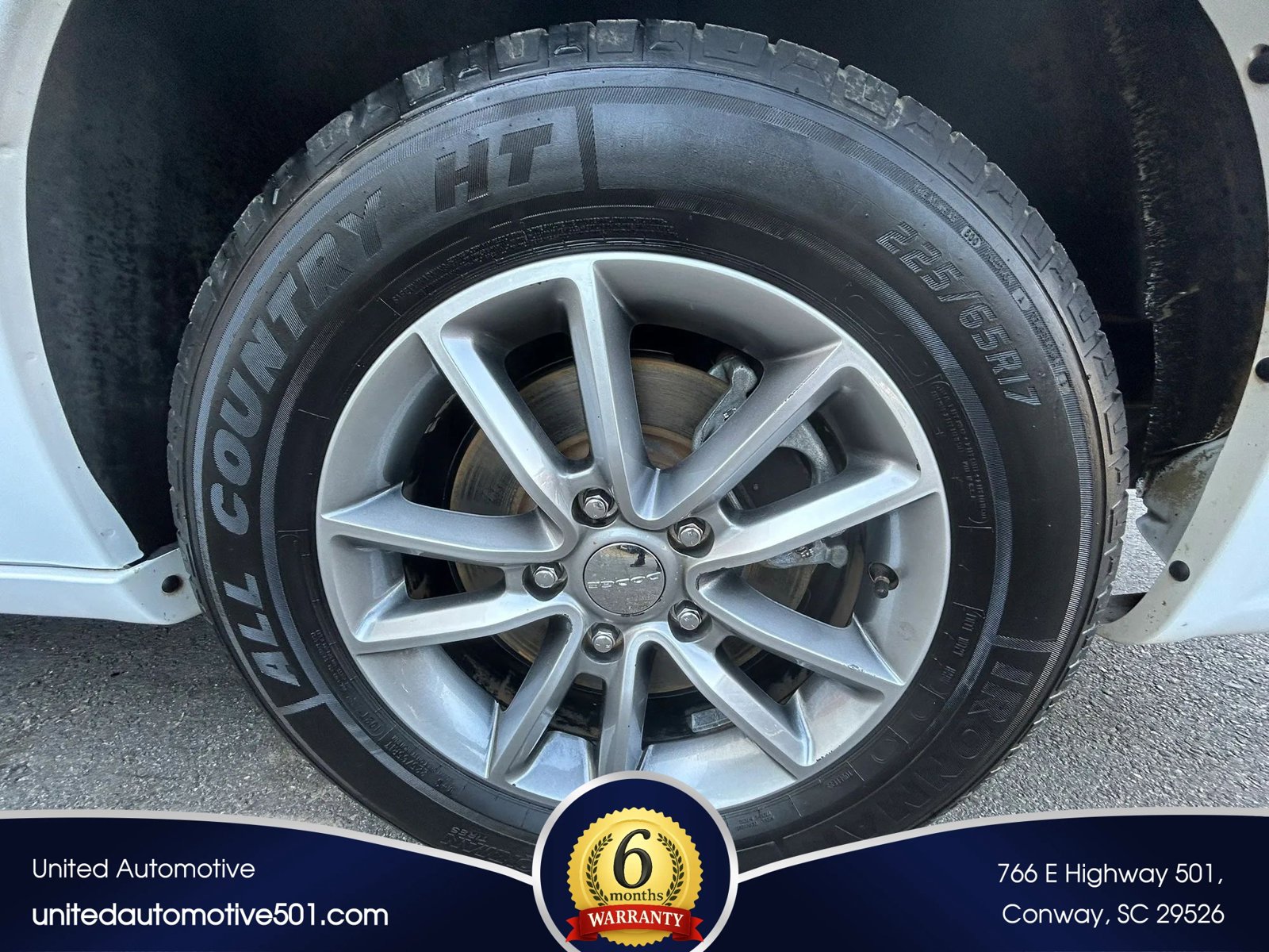 Used 2016 Dodge Grand Caravan SE image 21