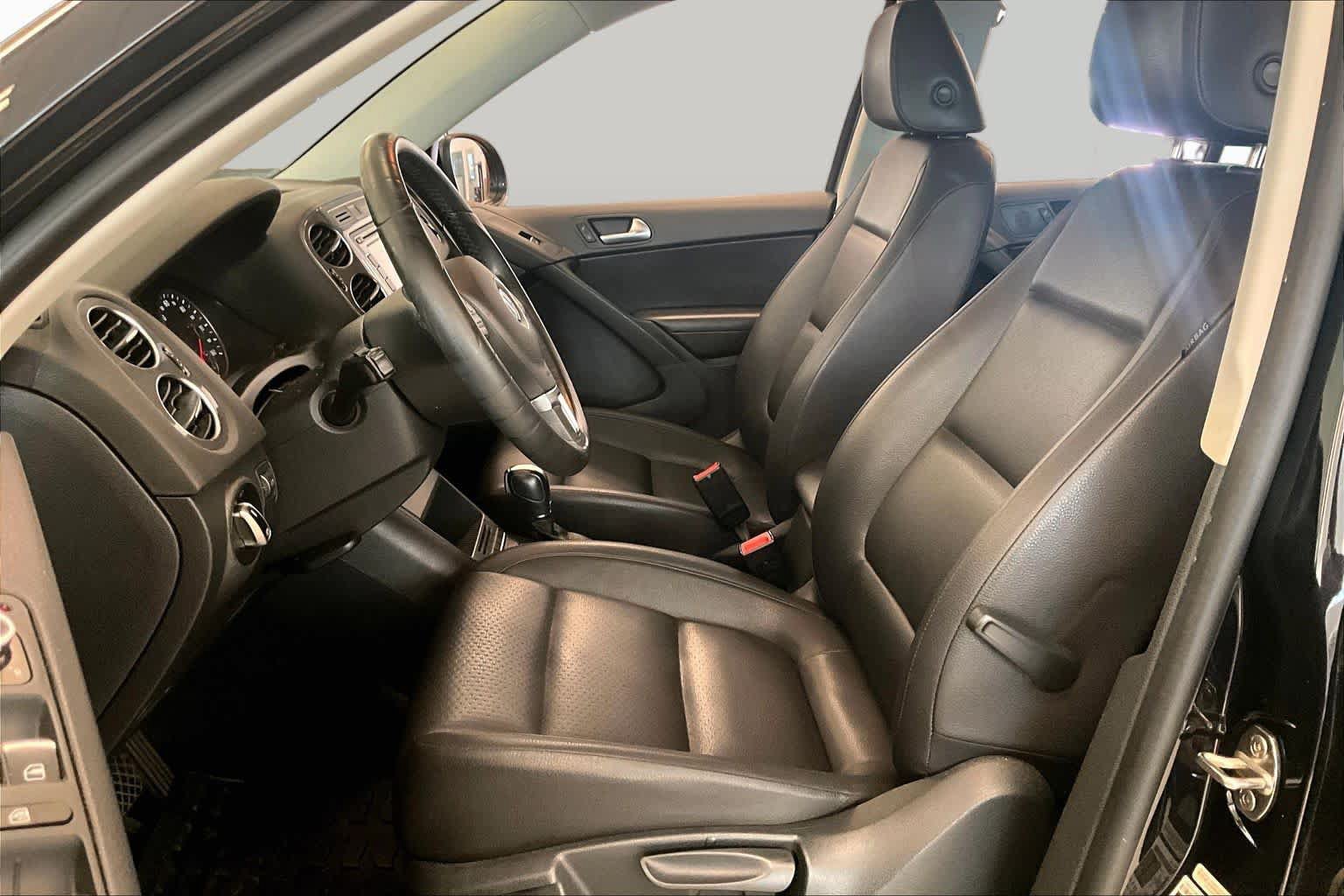 Used 2013 Volkswagen Tiguan SE AWD/4WD image 7