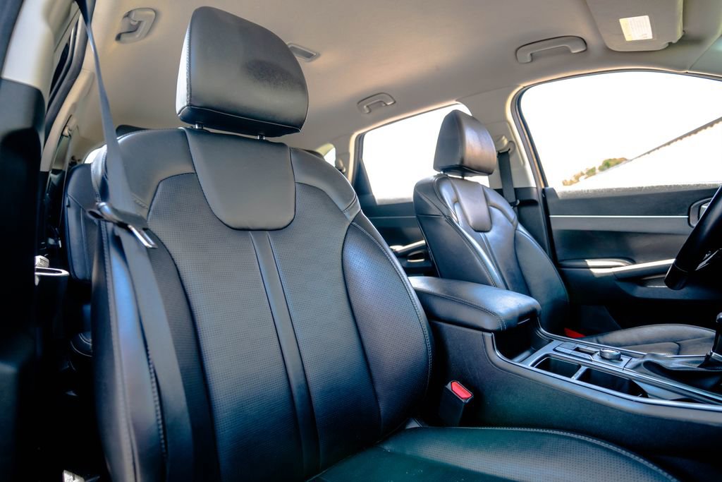 Used 2024 Kia Sorento S FWD image 18