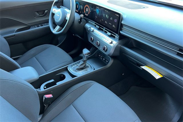 New 2026 Hyundai Kona SE image 16