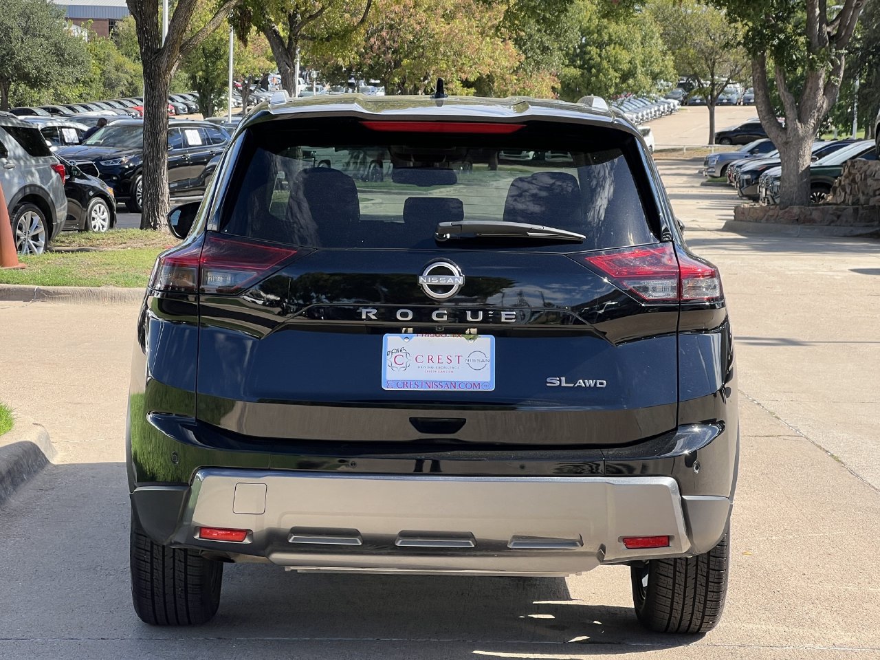 Used 2026 Nissan Rogue SL AWD/4WD image 5