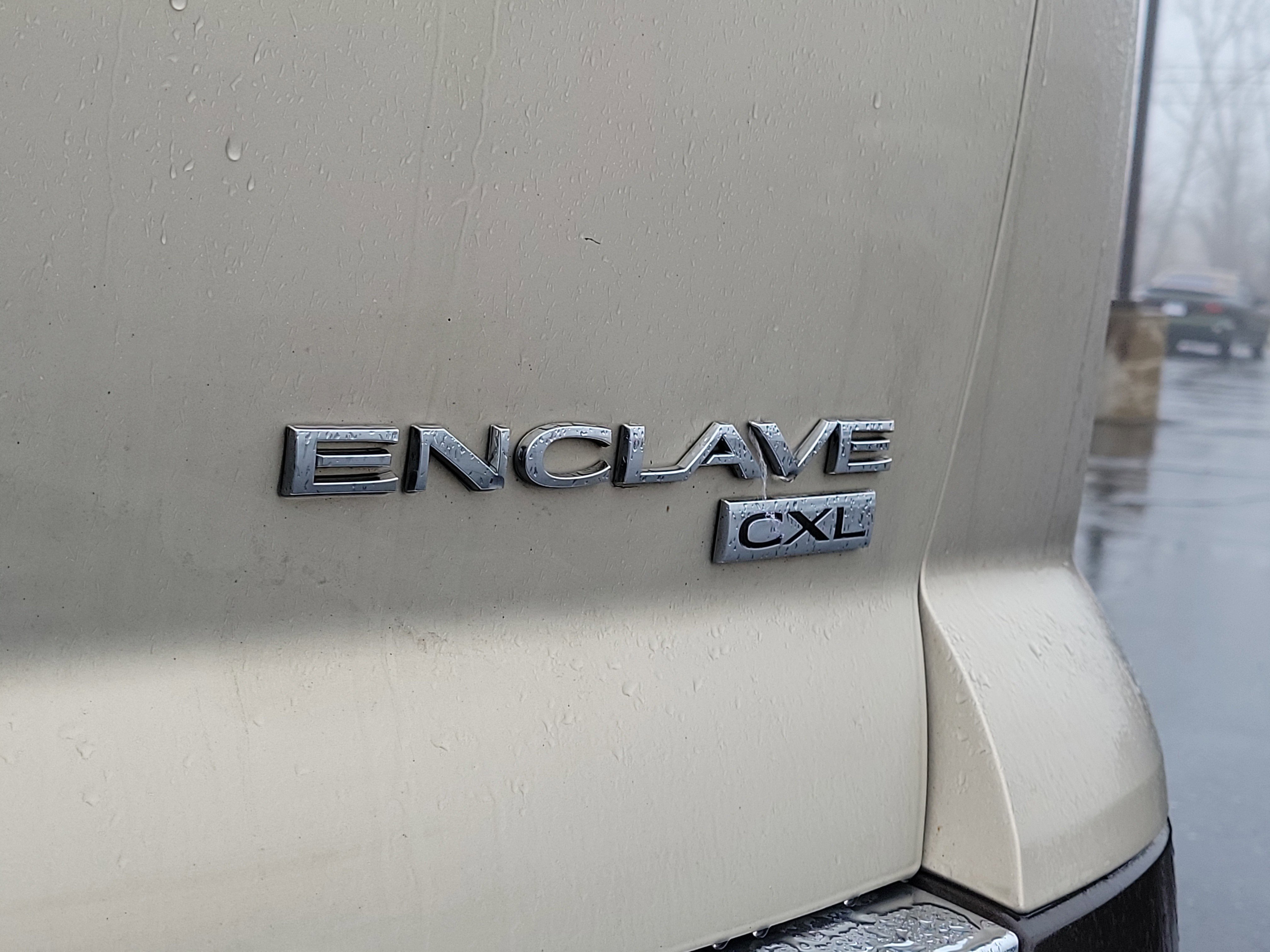 Used 2008 Buick Enclave CXL w/ Entertainment Package #1 image 7