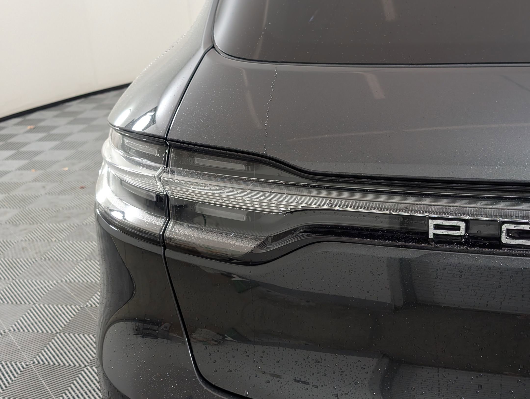 Used 2025 Porsche Macan image 15