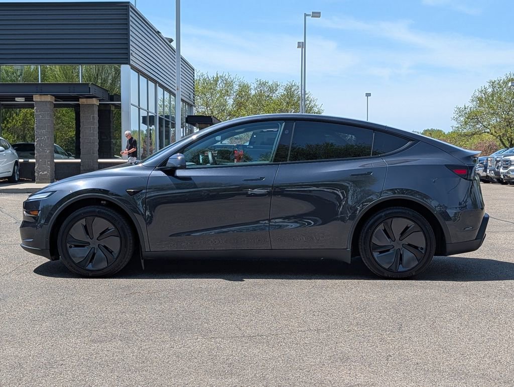 Used 2026 Tesla Model Y Long Range AWD/4WD image 6