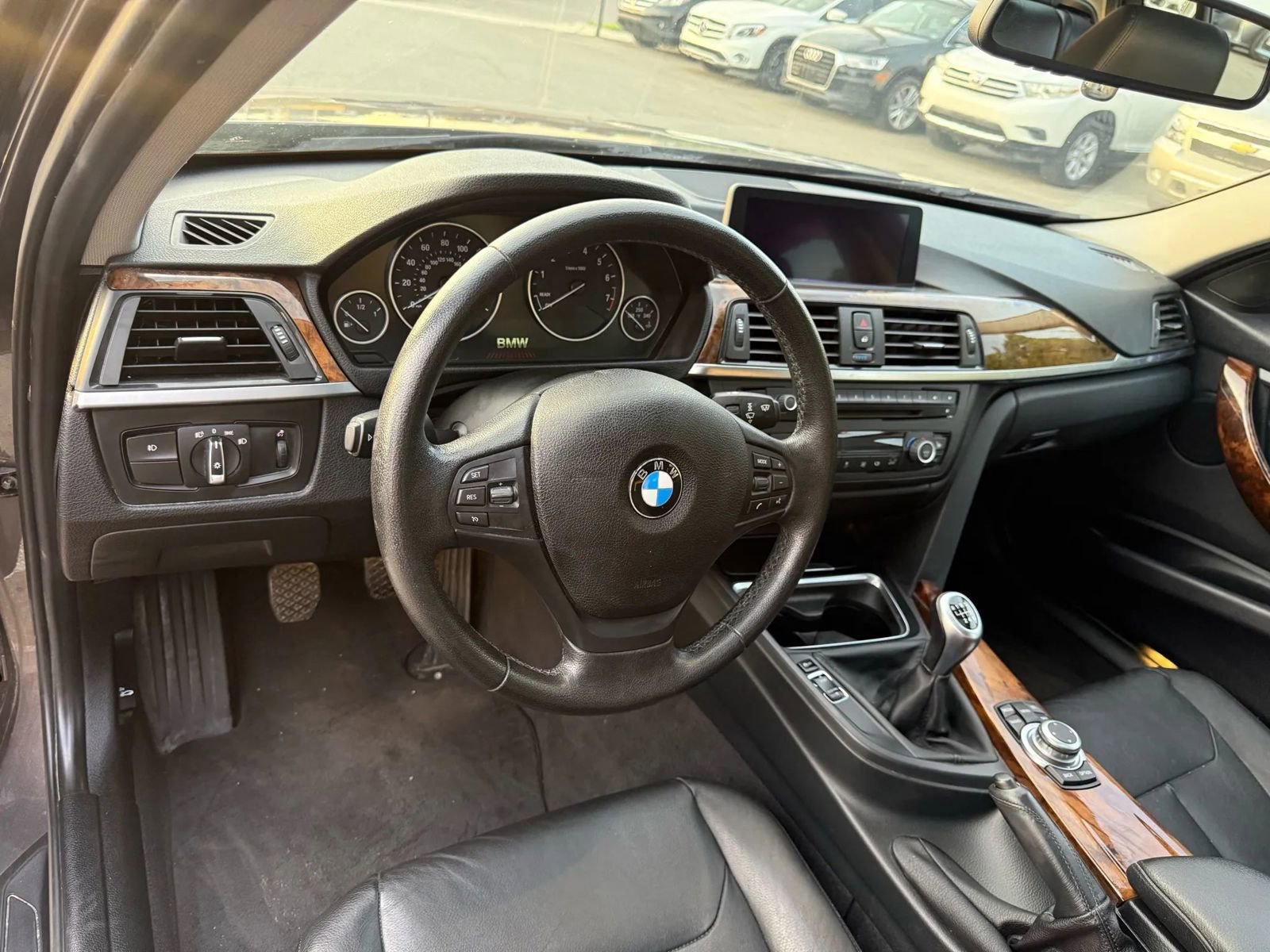 Used 2013 BMW 335i xDrive 335i xDrive Sedan 4D image 31