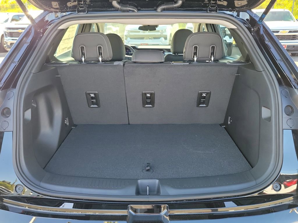 New 2027 Chevrolet Bolt LT w/ Comfort Package image 17