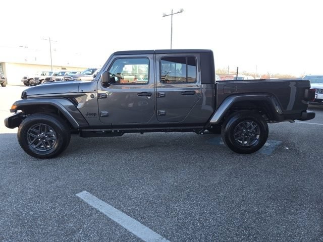 New 2026 Jeep Gladiator Sport AWD/4WD image 32