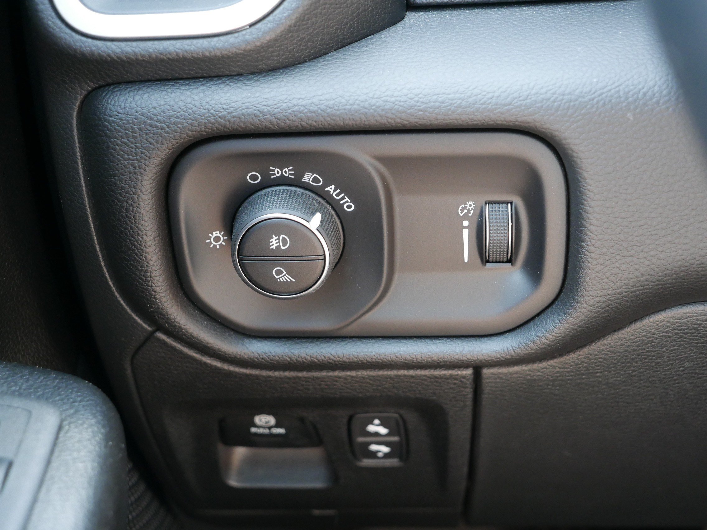 Used 2022 RAM 1500 Big Horn AWD/4WD image 26