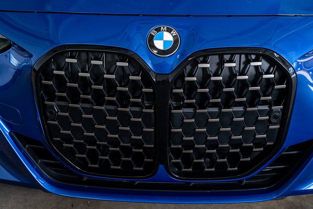 Used 2022 BMW 430i xDrive Convertible w/ M Sport Package image 16