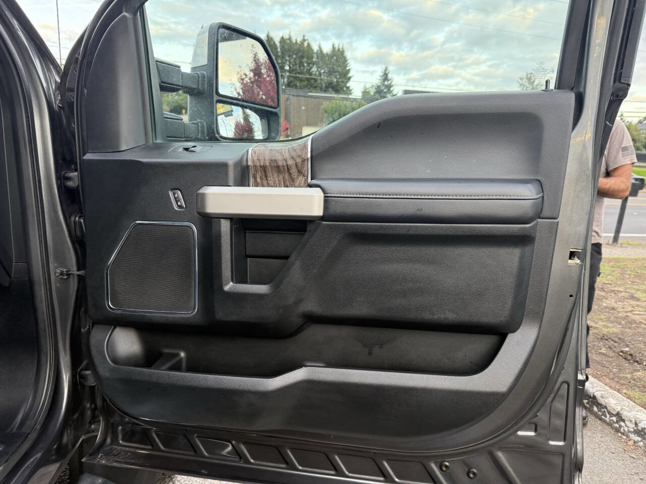 Used 2019 Ford F450 Lariat w/ Lariat Ultimate Package image 6