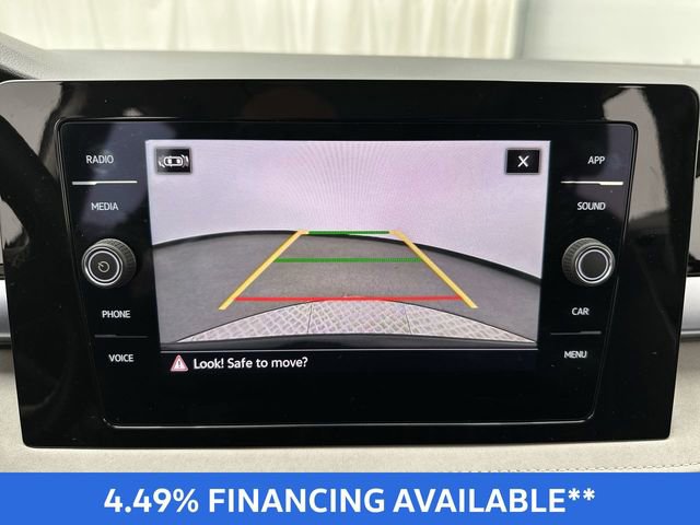 Used 2025 Volkswagen Taos SE image 19